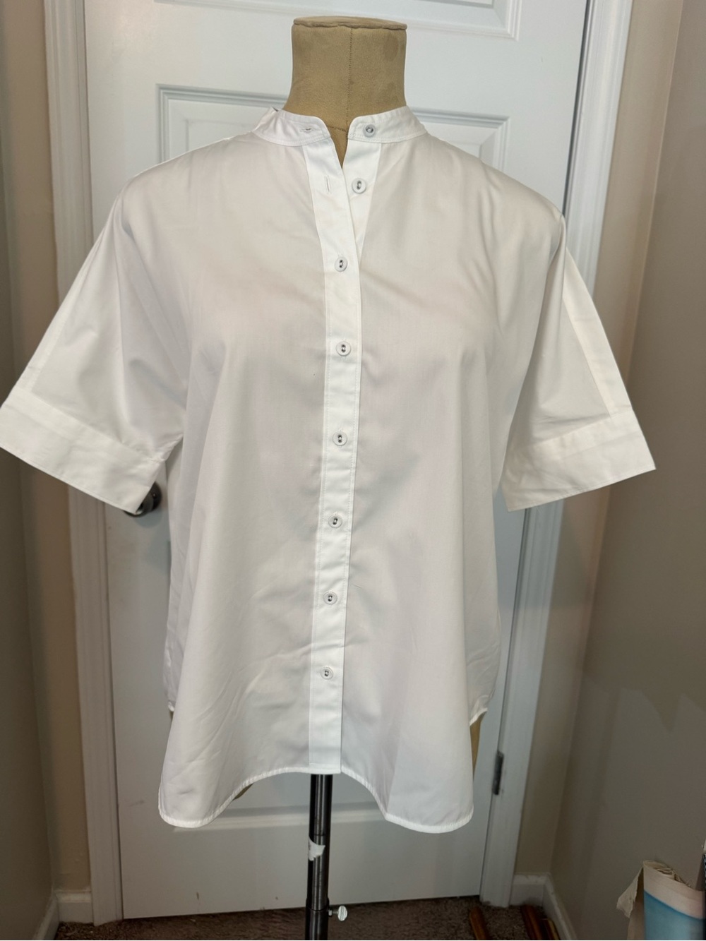 Spanx White Cotton Poplin Short-Sleeve Band-Collar Popover Shirt Size Medium